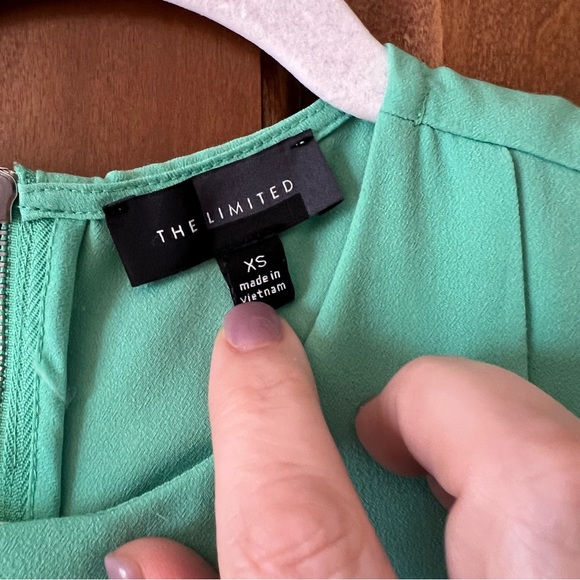 The Limited Green Draped Sleeveless Blouse, Size XS - Picture 4 of 13